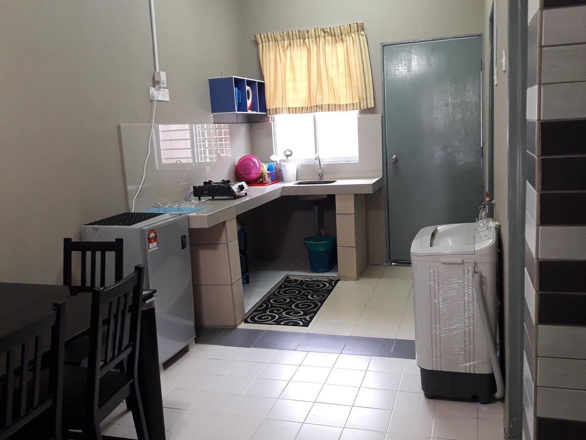 Homestay Bahau Jempol Экстерьер фото